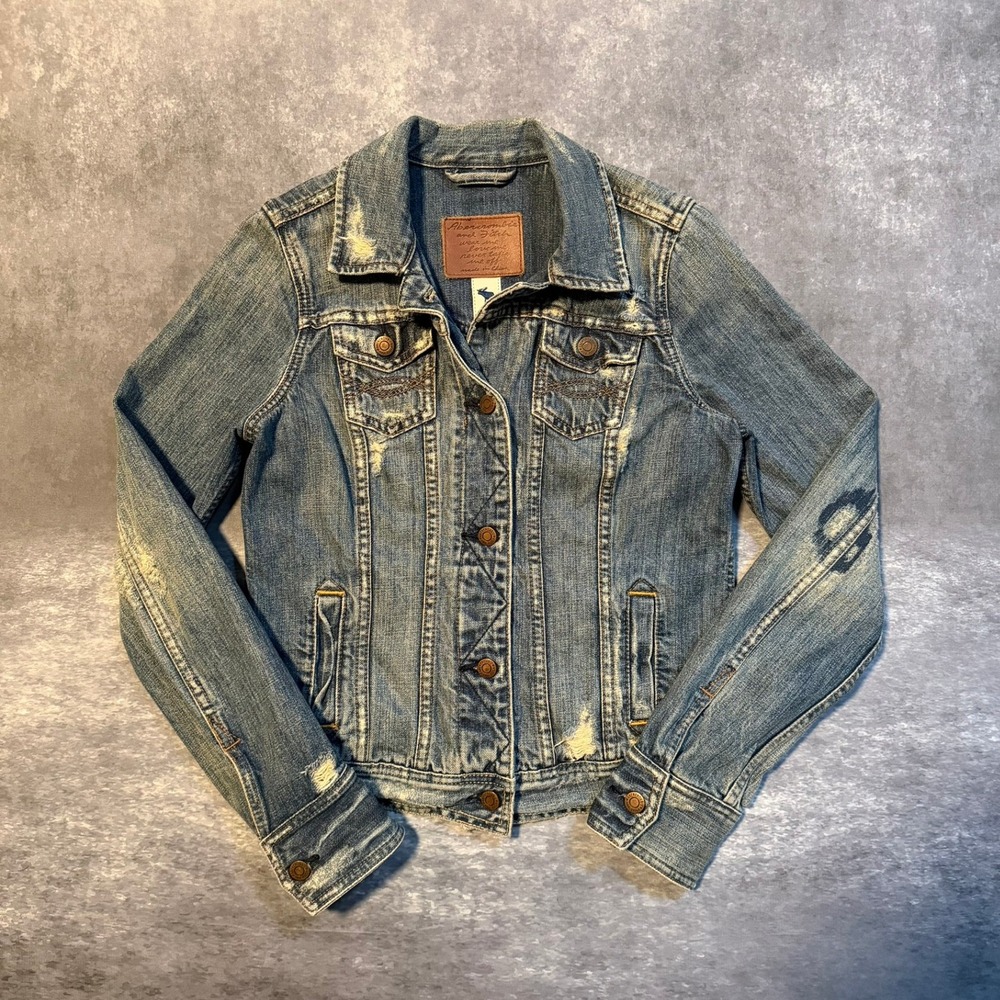 Y2K Abercrombie & Fitch Womens Medium
Distressed Denim Jean Jacket Blue